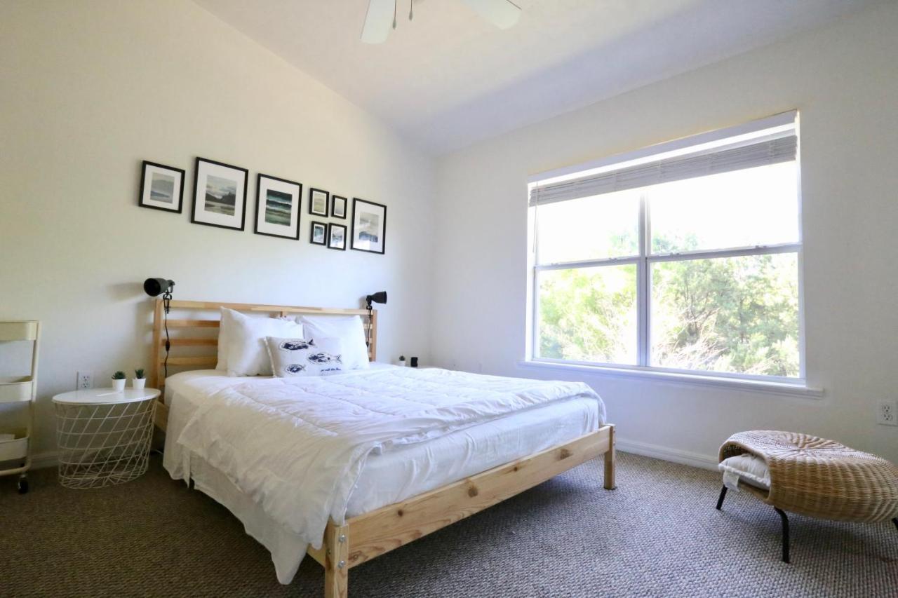 Oaks Modern & Comfy Condo In The Perfect Location ゲインズビル エクステリア 写真