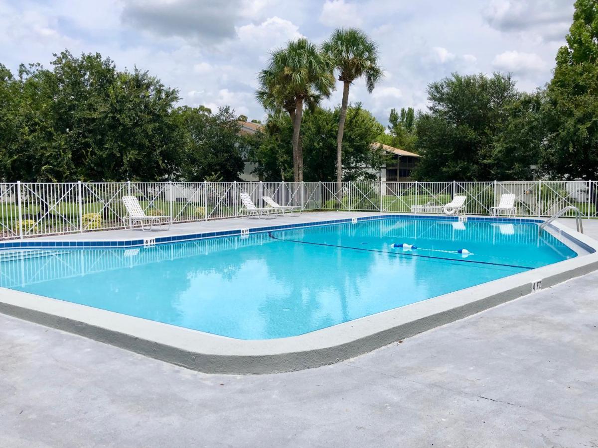 Oaks Modern & Comfy Condo In The Perfect Location ゲインズビル エクステリア 写真