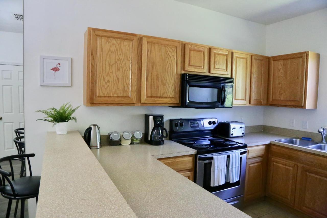 Oaks Modern & Comfy Condo In The Perfect Location ゲインズビル エクステリア 写真