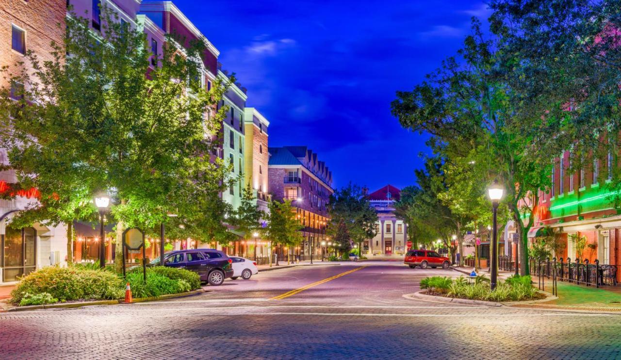Oaks Modern & Comfy Condo In The Perfect Location ゲインズビル エクステリア 写真